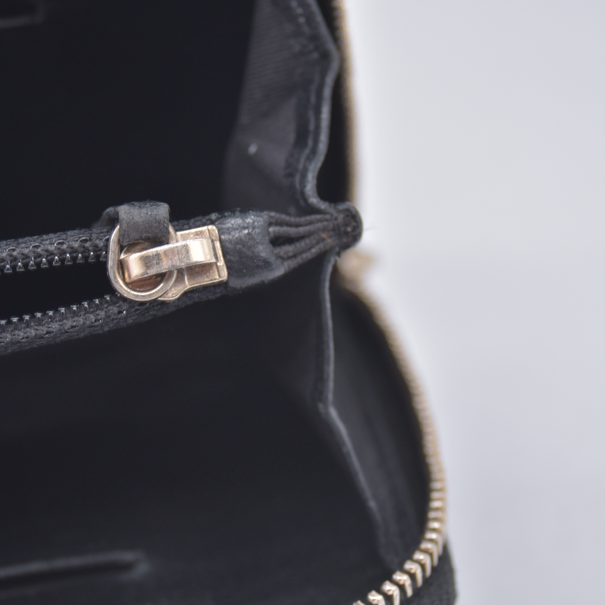$1150 2018 Chanel 18K Lucky Charms Zip Around Long Wallet Black 10021056