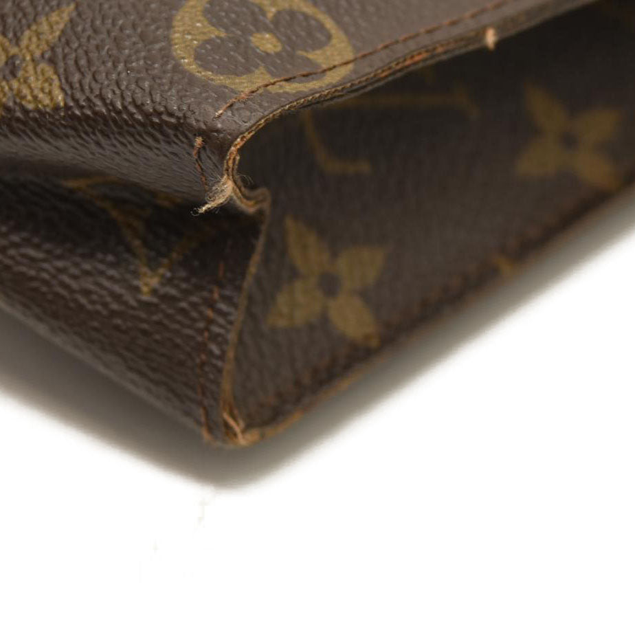 Louis Vuitton  Monogram Toiletry Pouch 26 865AN