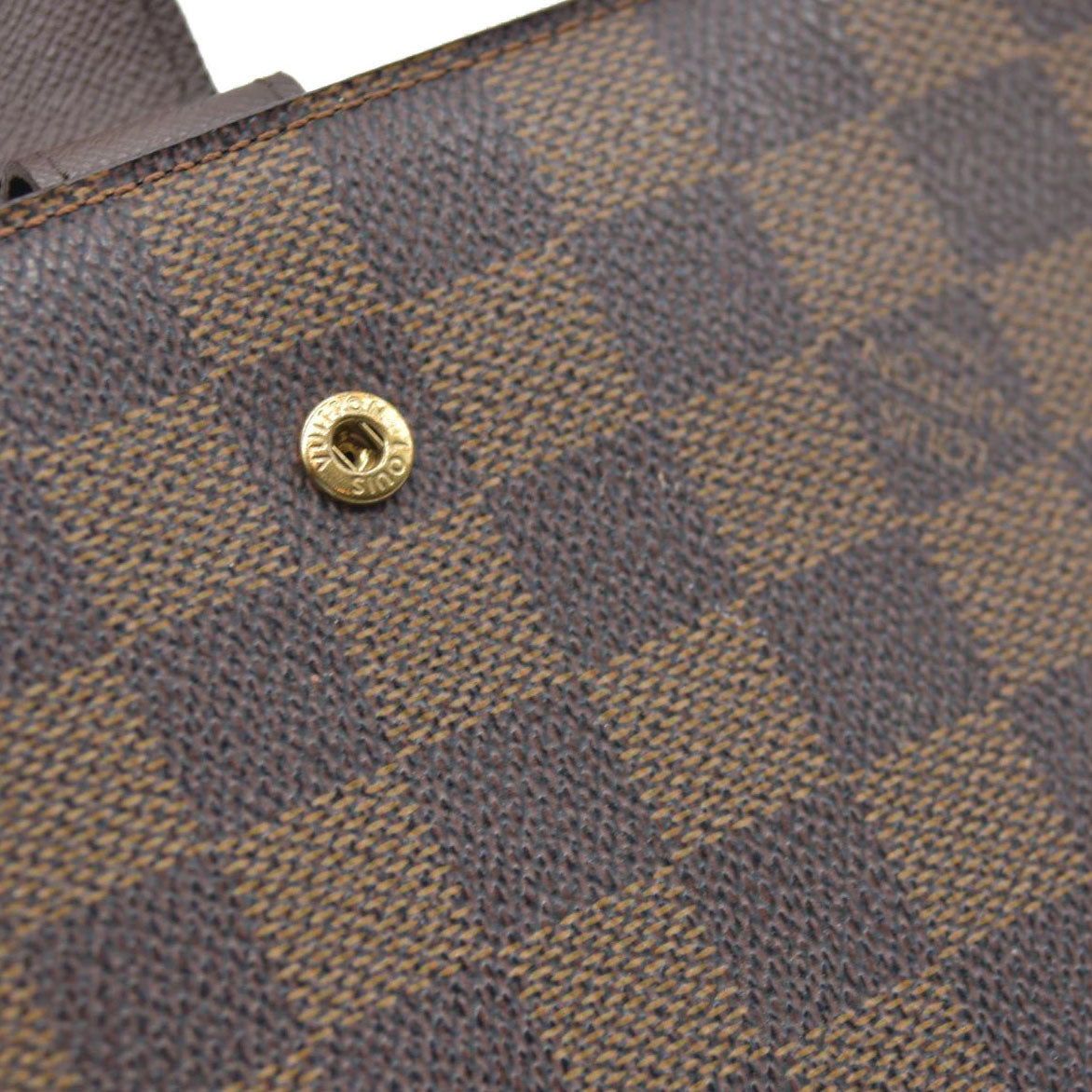 AUCTION  $675 Louis Vuitton  Damier Ebene Medium Ring Agenda SP0055