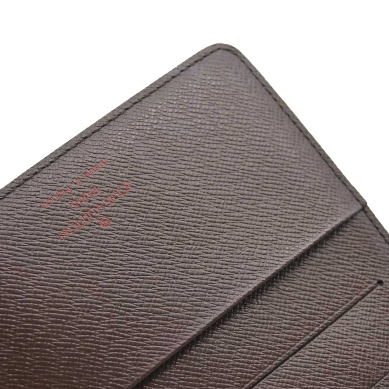 AUCTION  $675 Louis Vuitton  Damier Ebene Medium Ring Agenda SP0055