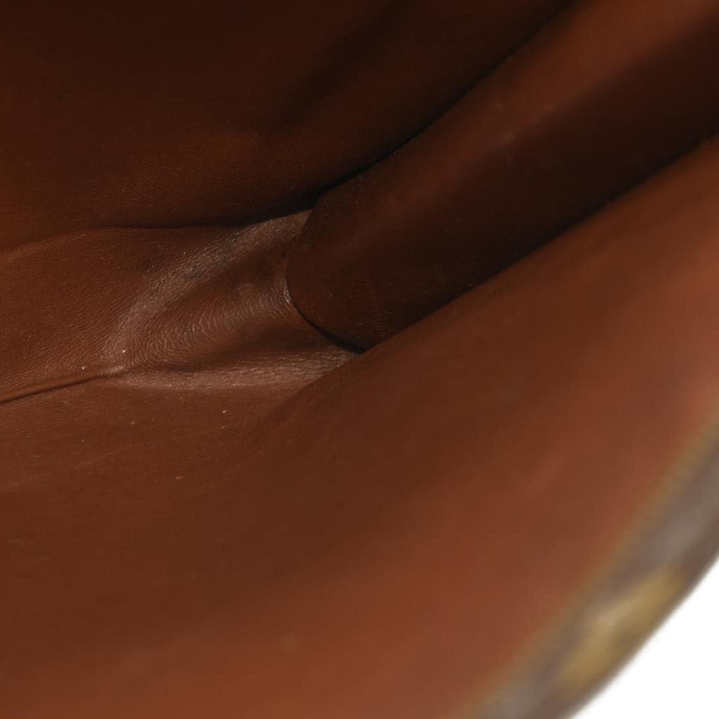 Louis Vuitton  Monogram Toiletry Pouch 26 865AN