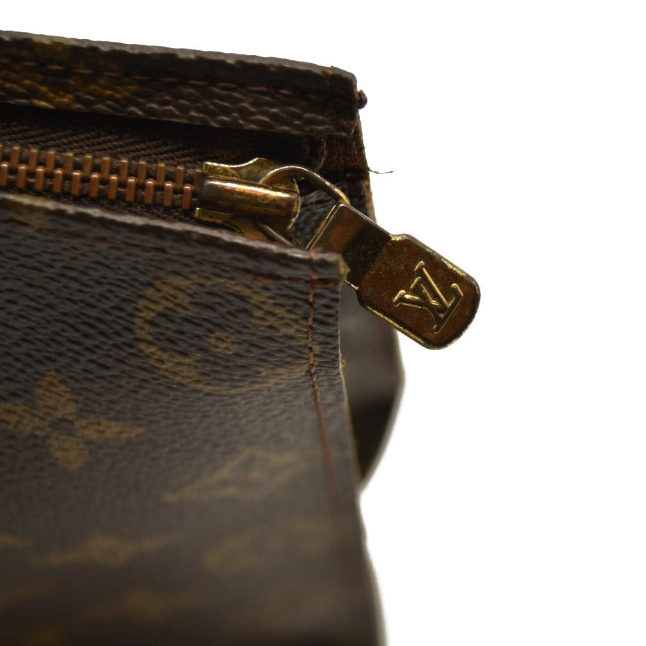 Louis Vuitton  Monogram Toiletry Pouch 26