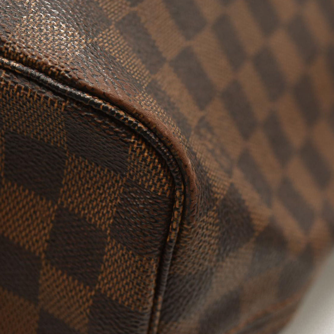 Louis Vuitton  Damier Ebene Neverfull MM