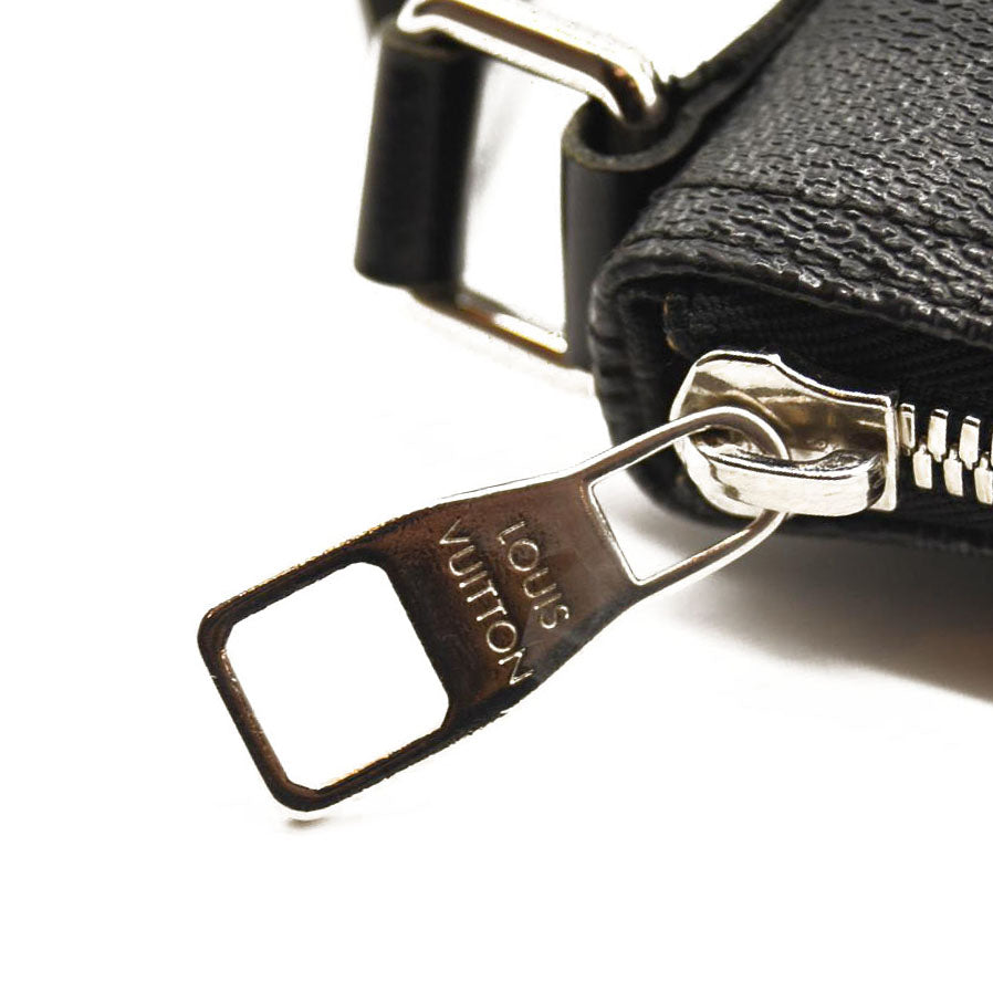 LOUIS VUITTON Damier Graphite Mick PM