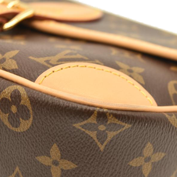 LOUIS VUITTON Monogram Diane Black