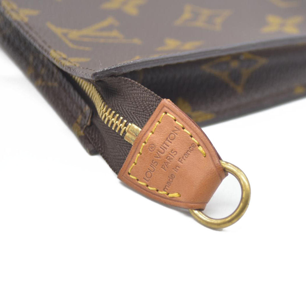 Louis Vuitton Monogram Cosmetics Pouch AR0031
