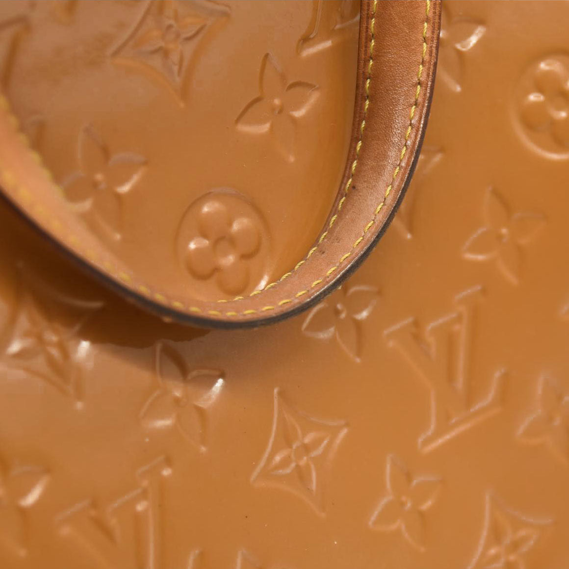 Louis Vuitton Vernis Brea GM Beige Poudre DR2169