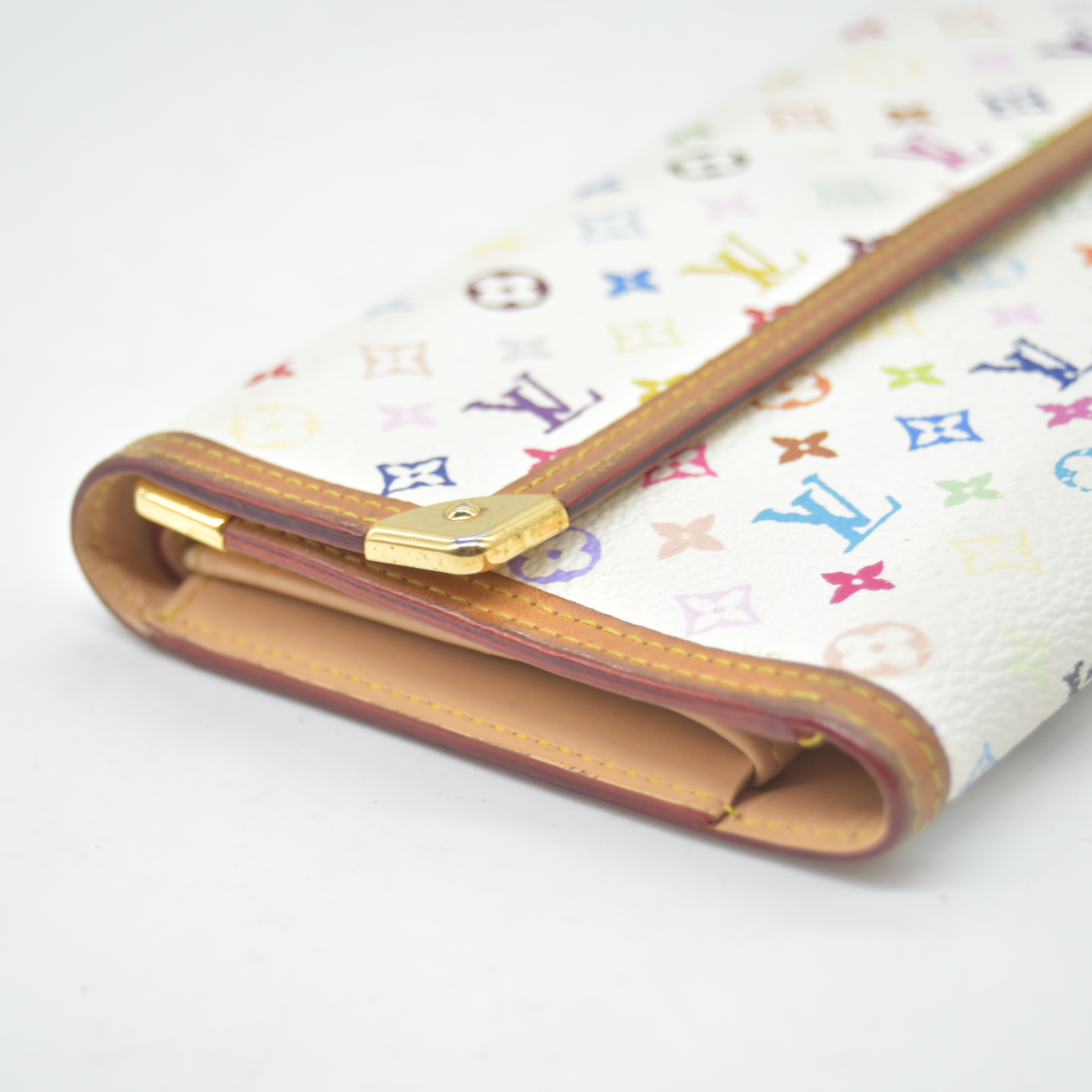 $795 2004 Louis Vuitton White Murakami Multicolor Porte Tresor International Wallet TH0034 CONSIGNMENT