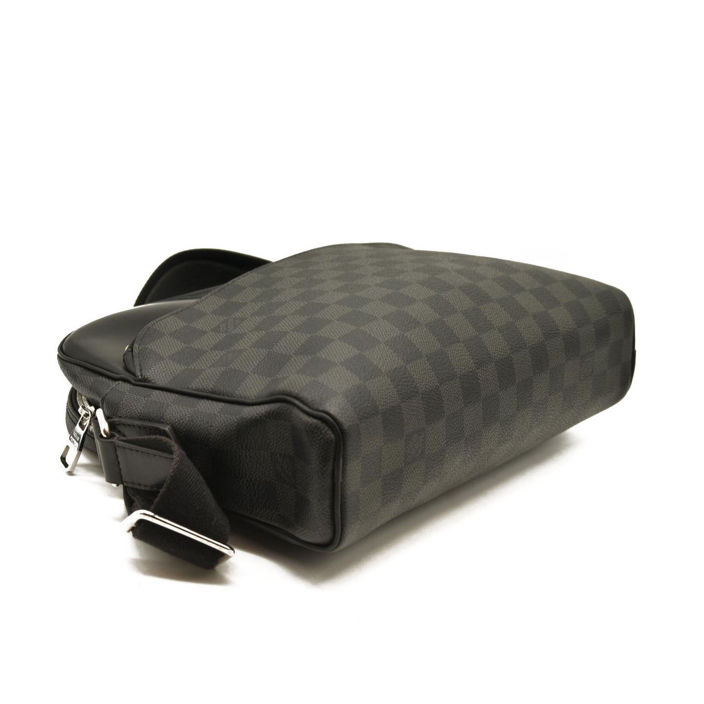 Louis Vuitton  Damier Graphite Dayton Reporter PM CA3216