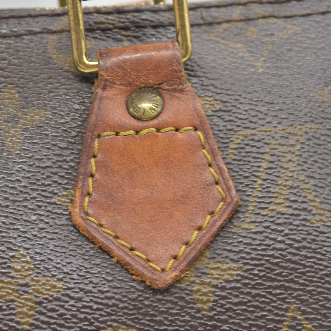 $1490 1994 Louis Vuitton Monogram Speedy 25 SP0974