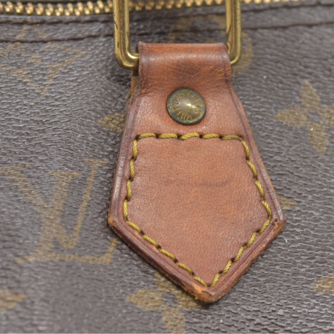 $1490 1994 Louis Vuitton Monogram Speedy 25 SP0974