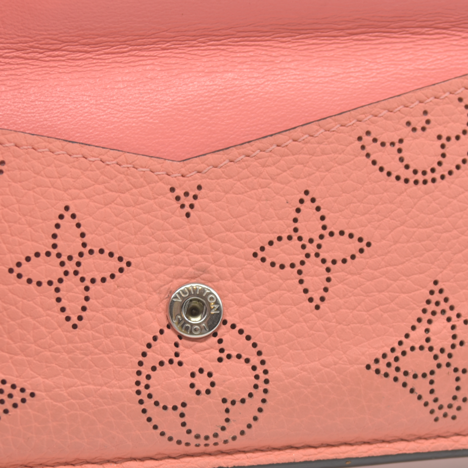 AUCTION $870 Louis Vuitton Mahina Recto Verso Card Holder Coral Leather