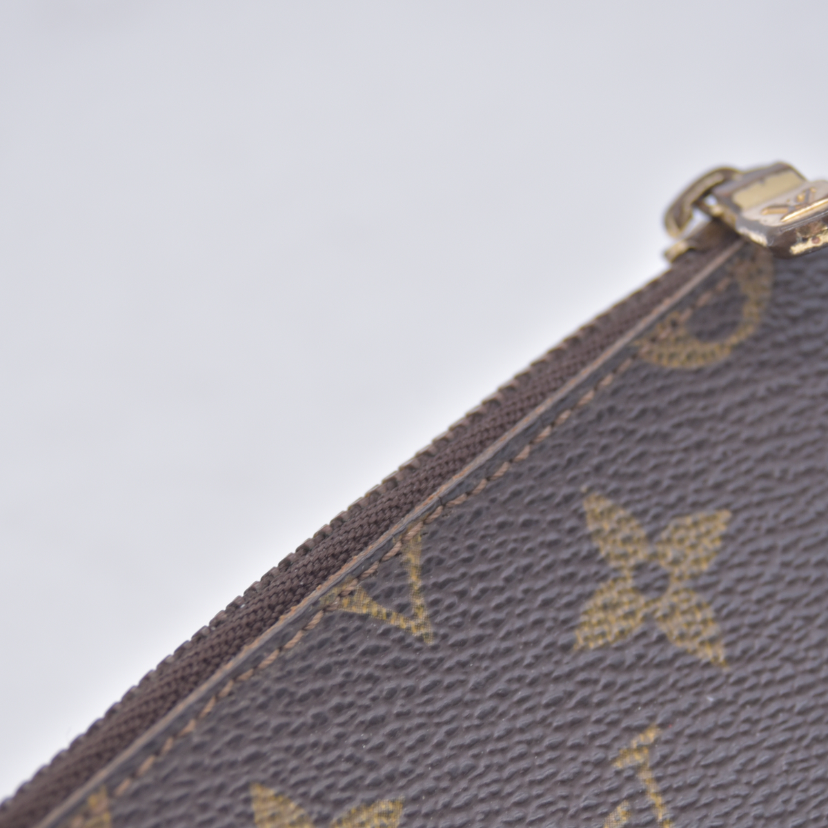 $355 Louis Vuitton Monogram Pochette Cles Wallet Coin Purse Brown 0950ET 10021013