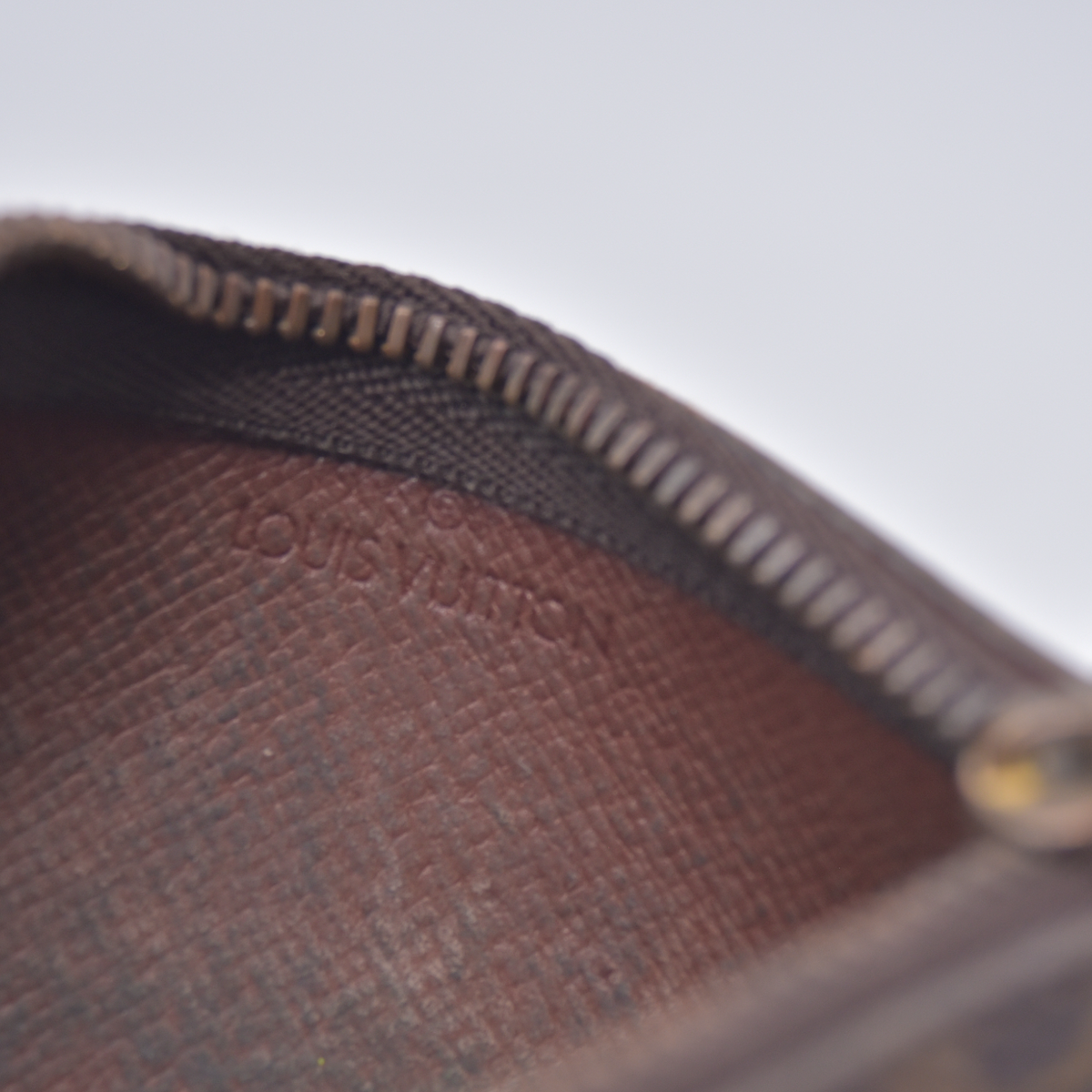 $355 Louis Vuitton Monogram Pochette Cles Wallet Coin Purse Brown 0950ET 10021013