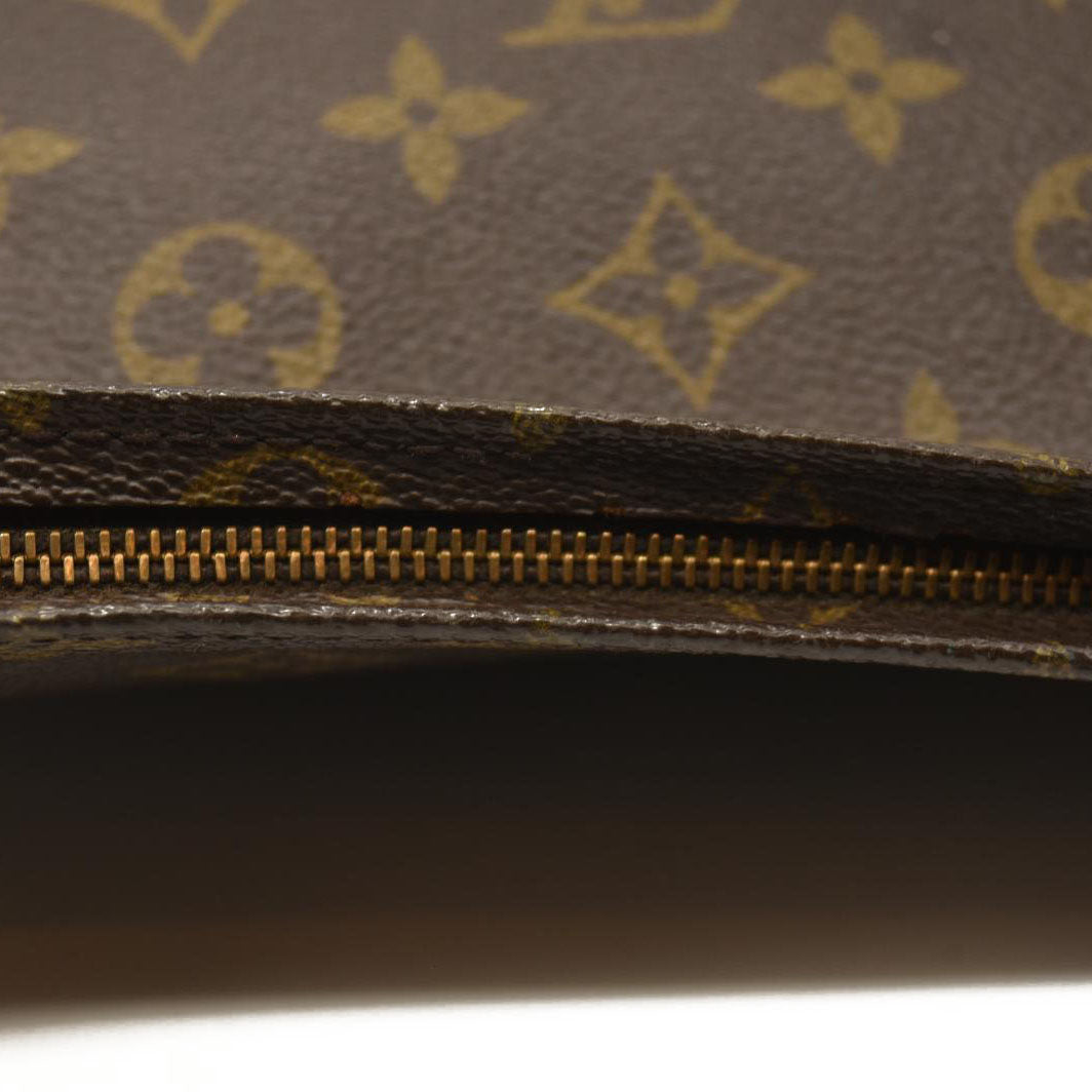 Louis Vuitton  Monogram Toiletry Pouch 26 TH0920