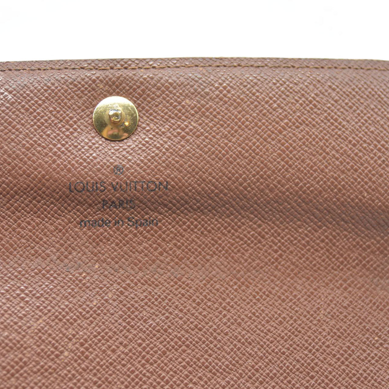 AUCTION $610 LOUIS VUITTON Monogram Alexandra Trifold Wallet CA4098