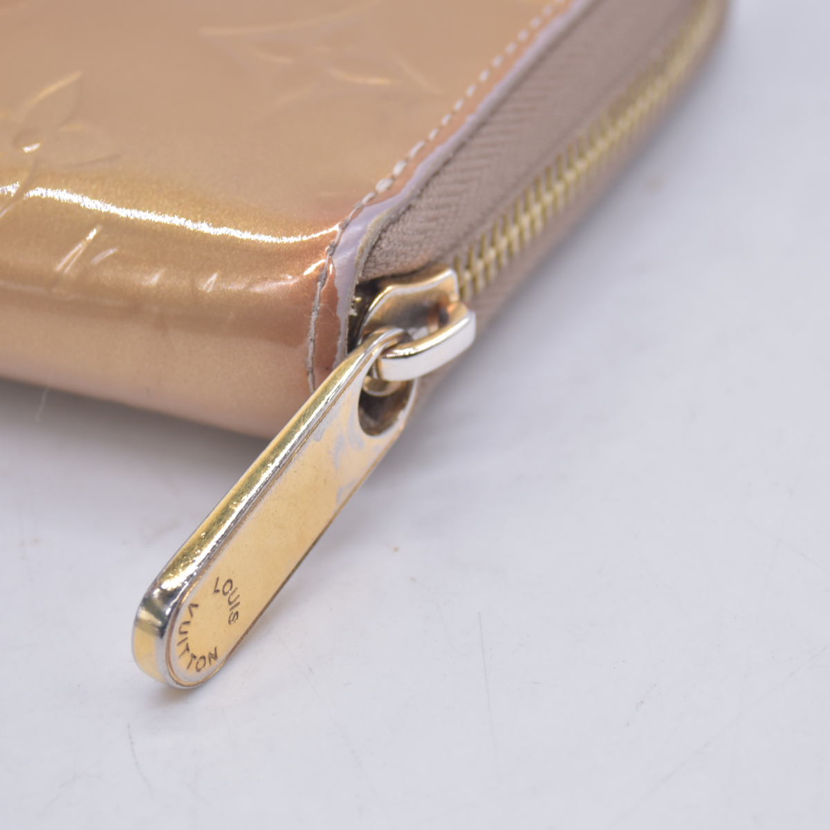 $970 2012 Louis Vuitton Monogram Vernis Zippy Zip Around Long Wallet CA2152 10021027