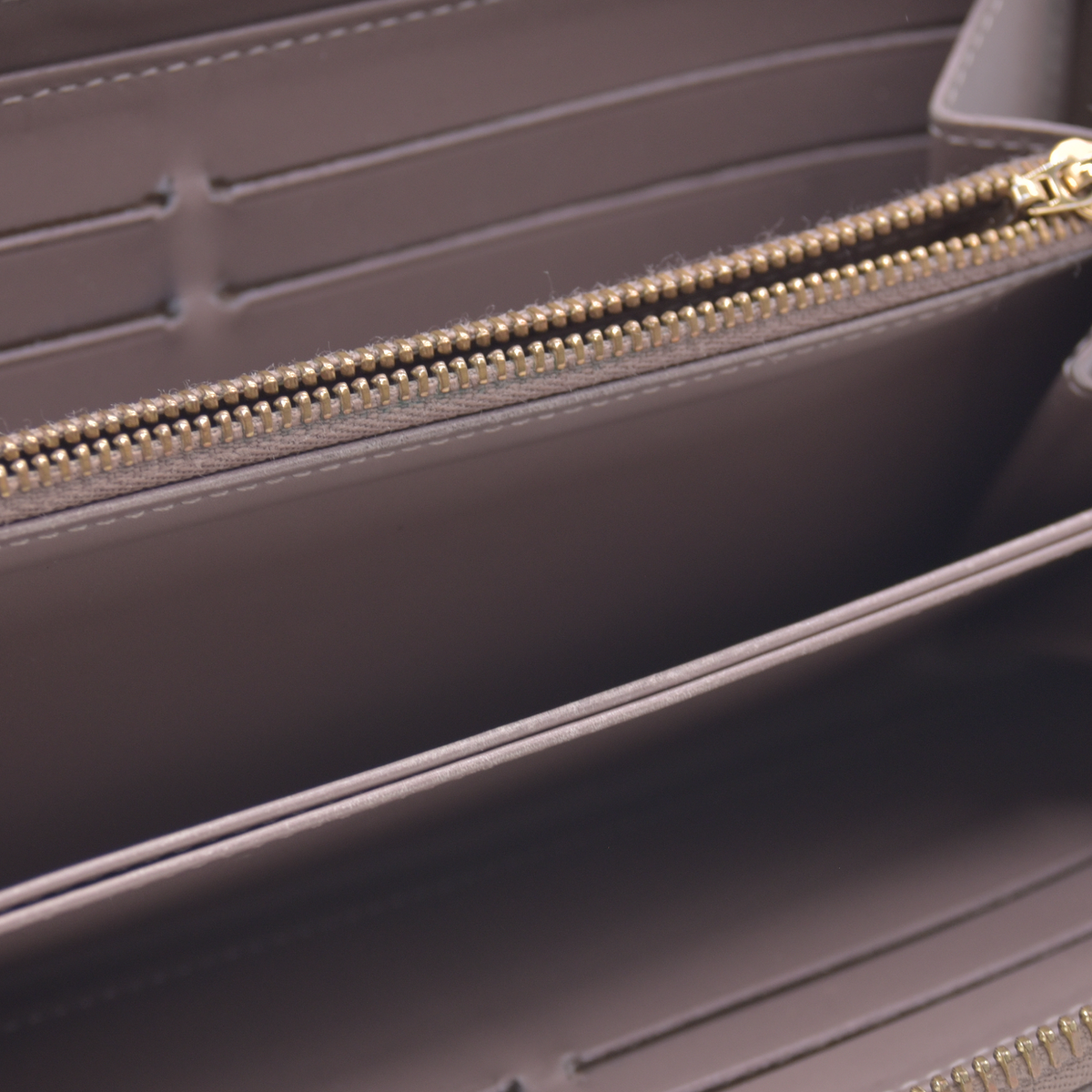 $970 2012 Louis Vuitton Monogram Vernis Zippy Zip Around Long Wallet CA2152 10021027