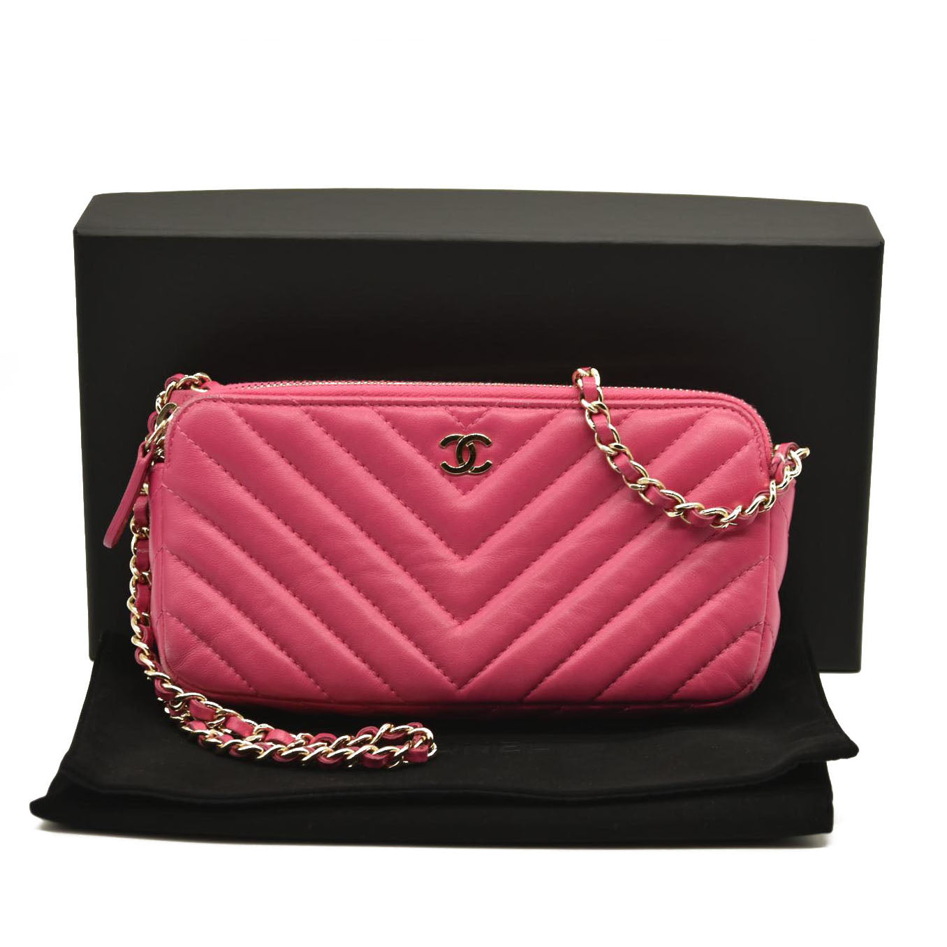 Chanel Lambskin Chevron Quilted Small Clutch With Chain Pink 23*