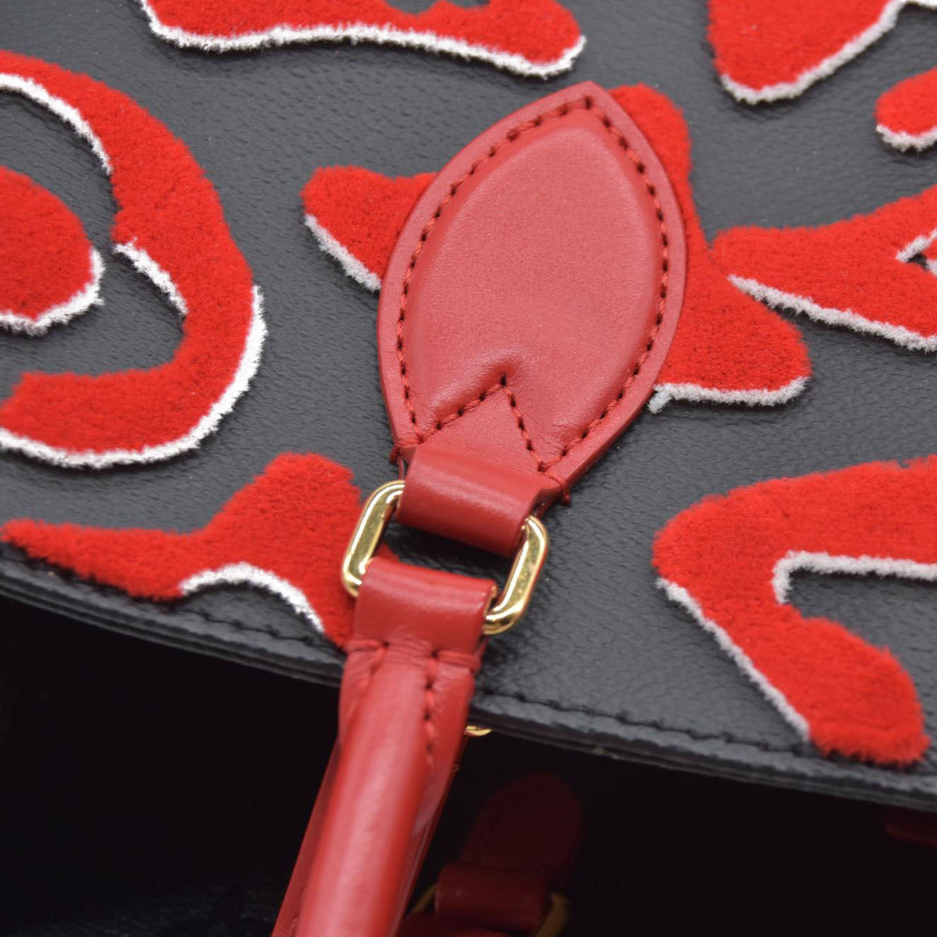 $3850 $3850 Louis Vuitton x Urs Fischer On the Go GM