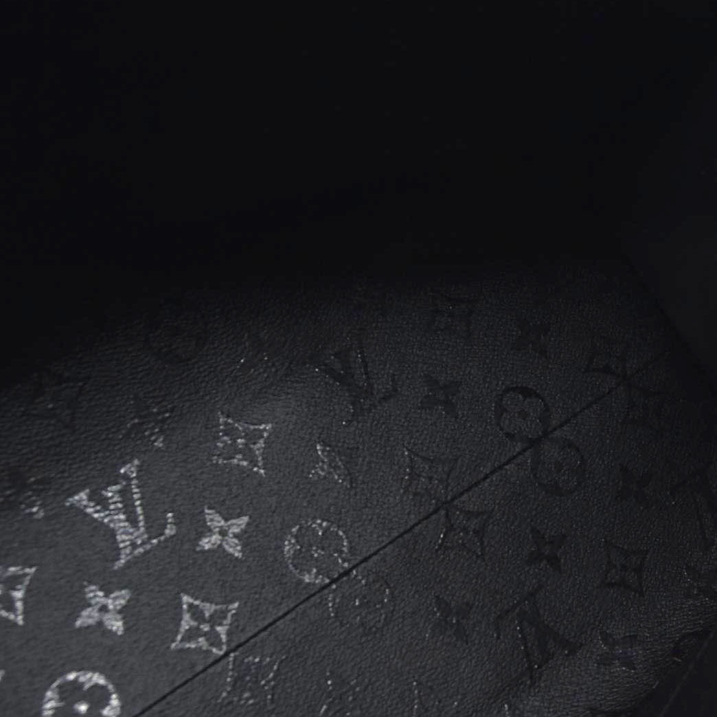 $3850 $3850 Louis Vuitton x Urs Fischer On the Go GM