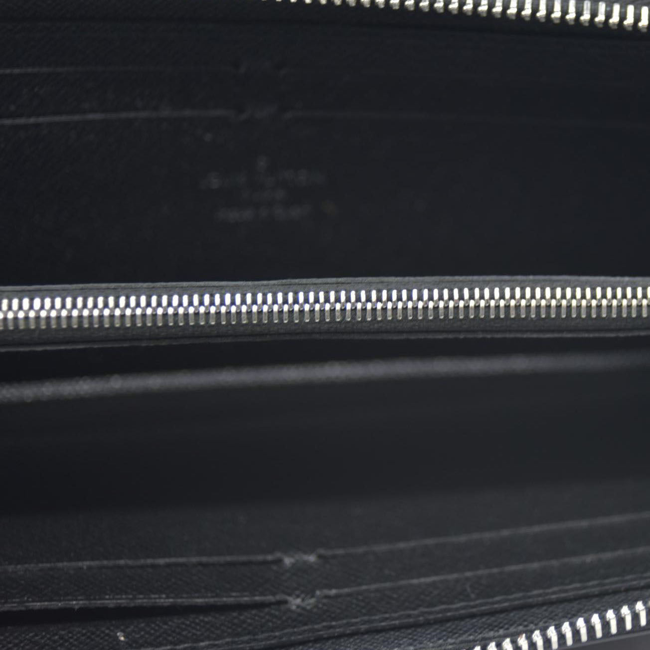 Louis Vuitton Epi Portefeiulle Clemence Zip Around Long Wallet Black UB2280