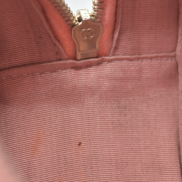 $2150 Chanel Caviar Quilted Round Filigree Crossbody Pink 2019