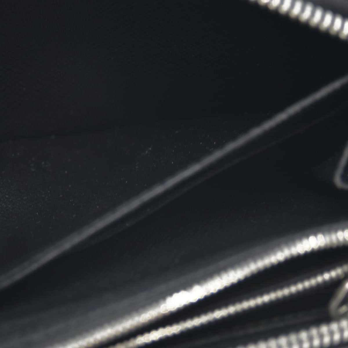 Louis Vuitton Epi Portefeiulle Clemence Zip Around Long Wallet Black UB2280