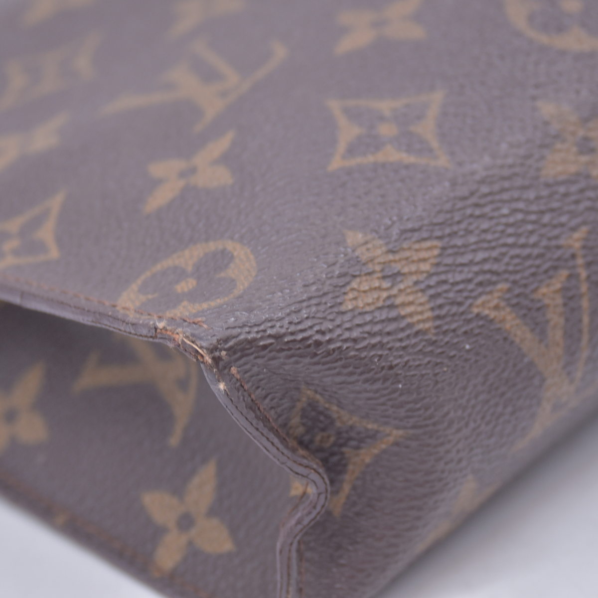 $760 Louis Vuitton Monogram Toiletry 26 Cosmetics Pouch Purse 10021031