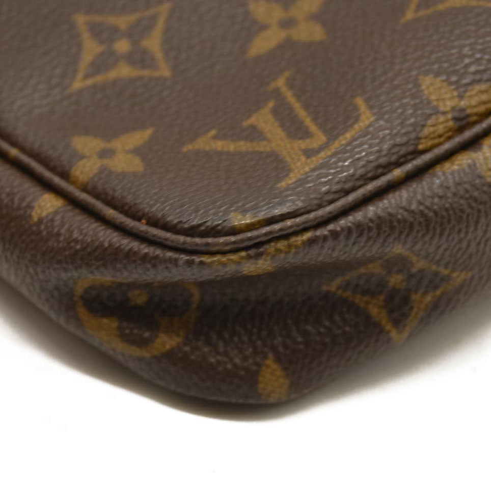 Louis Vuitton  Monogram Pochette Accessories VI0010