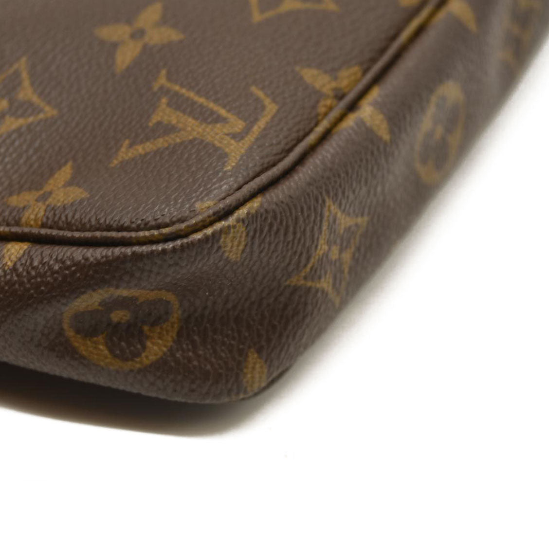 Louis Vuitton  Monogram Pochette Accessories VI0010