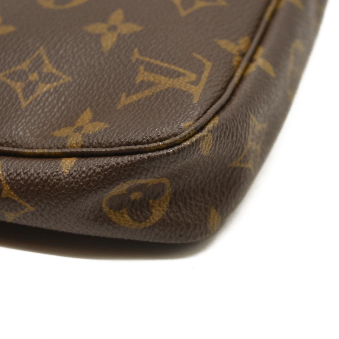 Louis Vuitton  Monogram Pochette Accessories VI0010