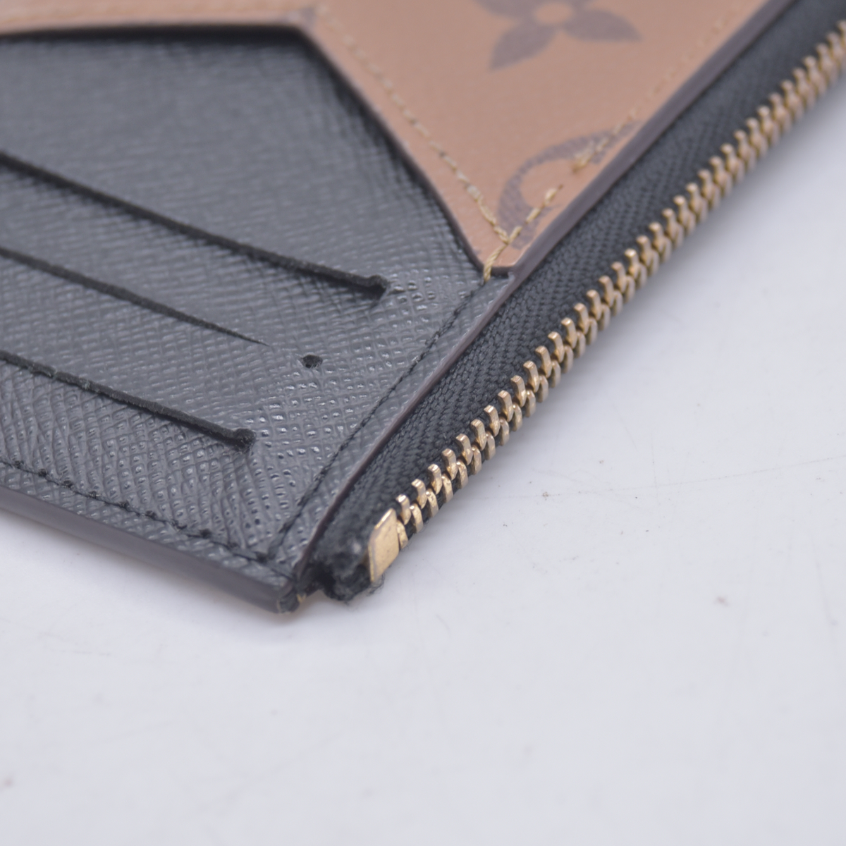 $590 RFID Louis Vuitton Monogram Reverse Porte Cartes Romy Card Holder 10021024