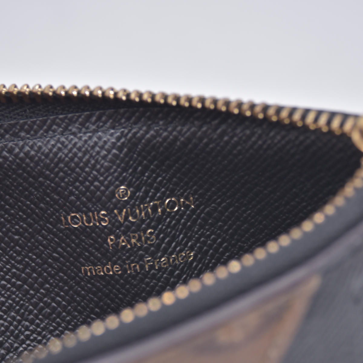 $590 RFID Louis Vuitton Monogram Reverse Porte Cartes Romy Card Holder 10021024