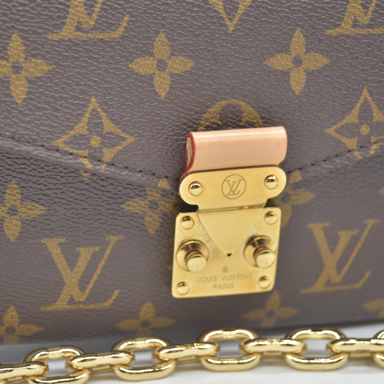 $3300 RFID Louis Vuitton Monogram Pochette Métis East West