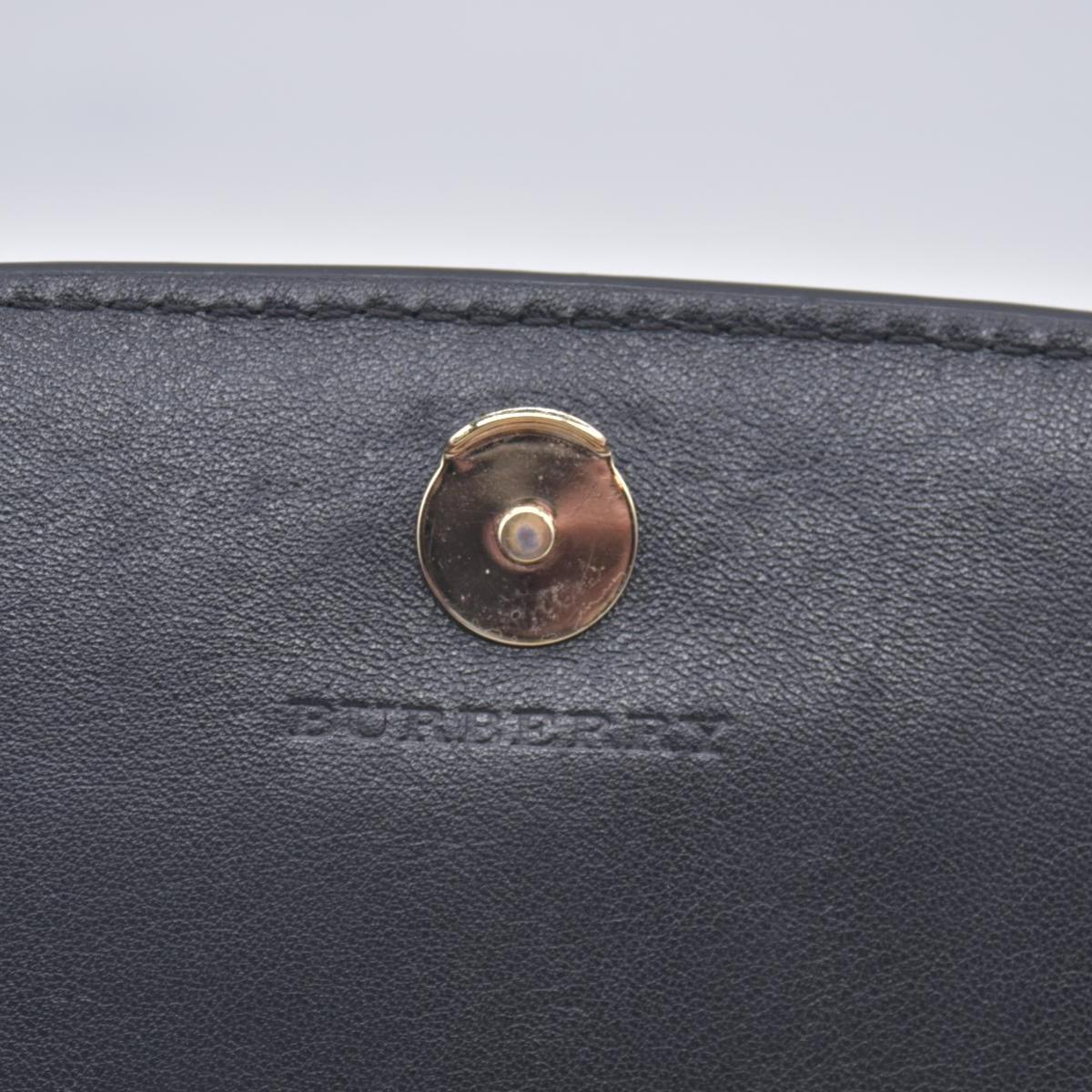 Burberry Canvas Clutch CONSIGNMENT 10021047