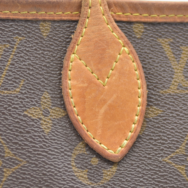 Louis Vuitton  Monogram Neverfull MM 2009 $2170 SD3069