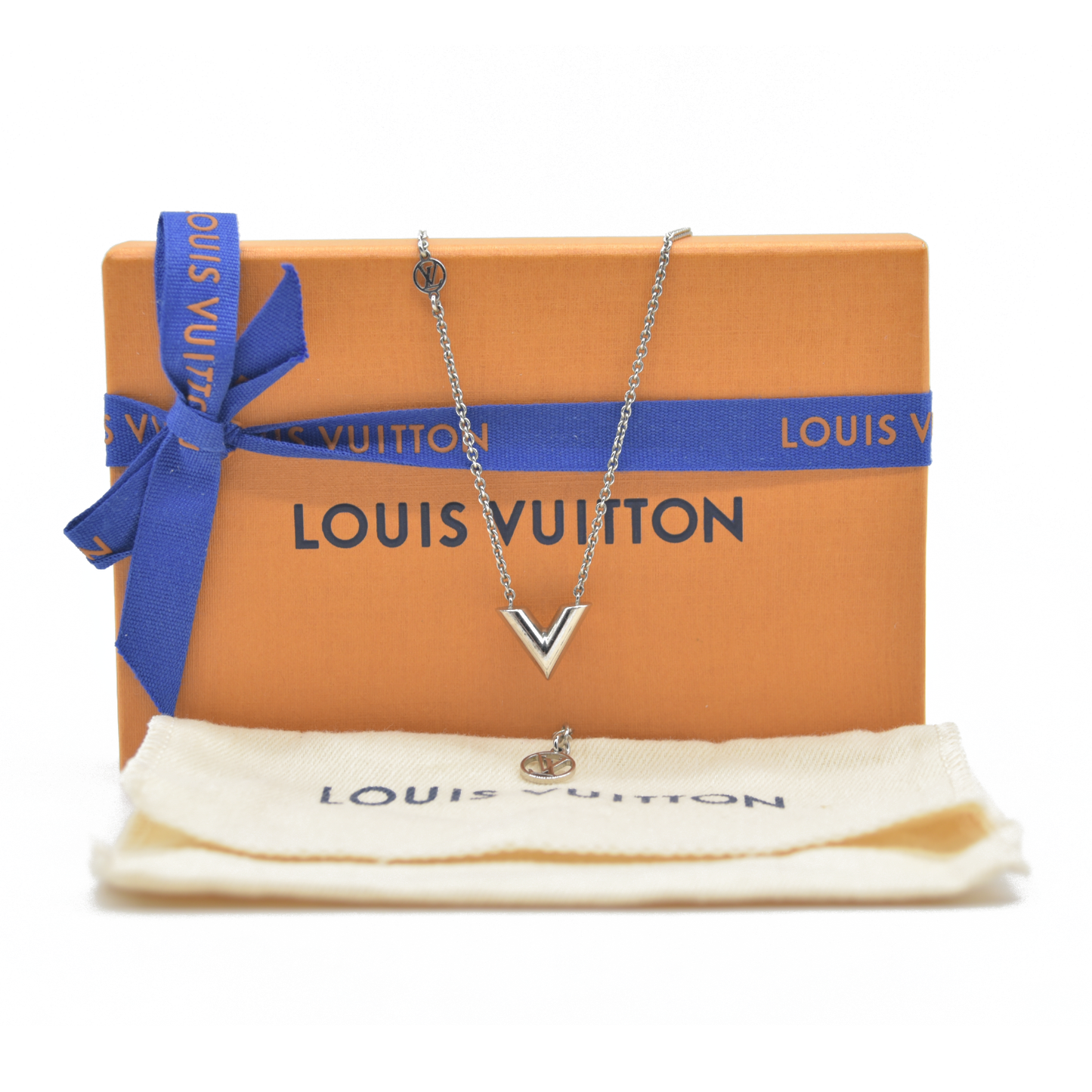 $505 Louis Vuitton Essential V Supple Necklace