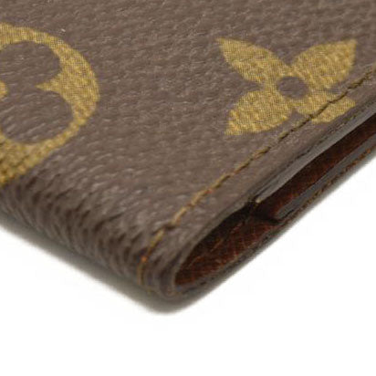 Louis Vuitton  Monogram Passport Cover 8905FA