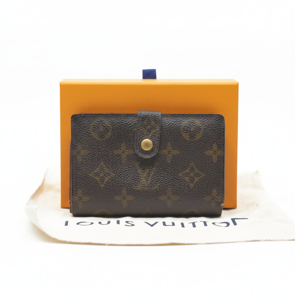 $750 Louis Vuitton Vintage 2001 Viennois Wallet