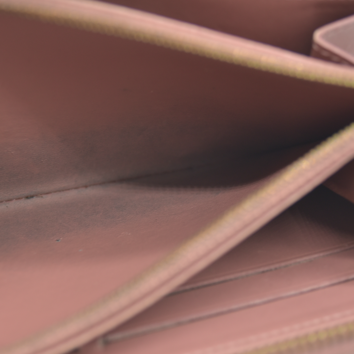 $1120 Louis Vuitton Vernis Ikat Zippy Wallet Rose Velours 2013 CA0133