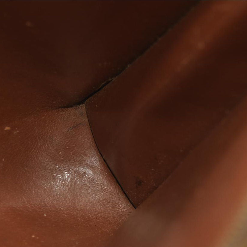 Louis Vuitton  Monogram Toiletry Pouch 26 882AN