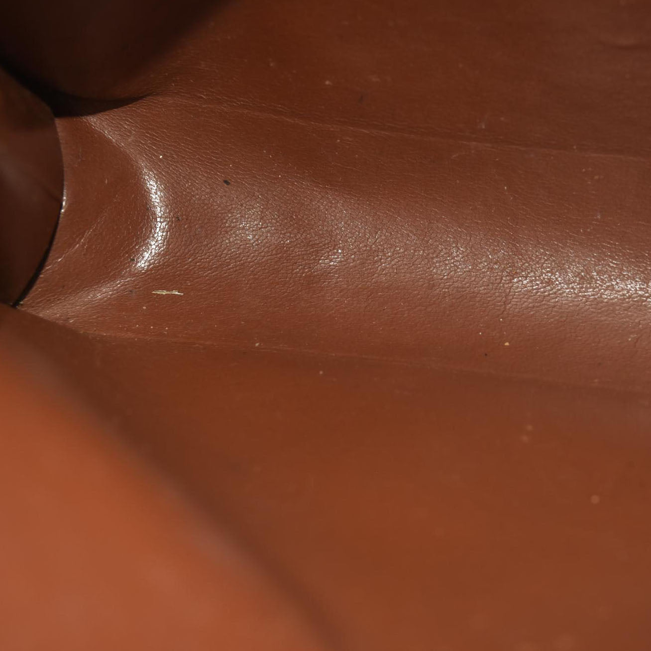 Louis Vuitton  Monogram Toiletry Pouch 26 882AN