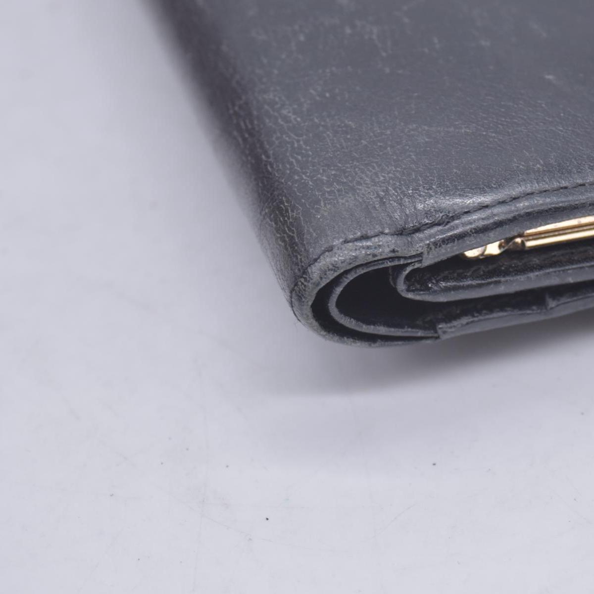$590 Givenchy Black Ostrich-Effect Leather Clasp Wallet  CONSIGNMENT 10021039
