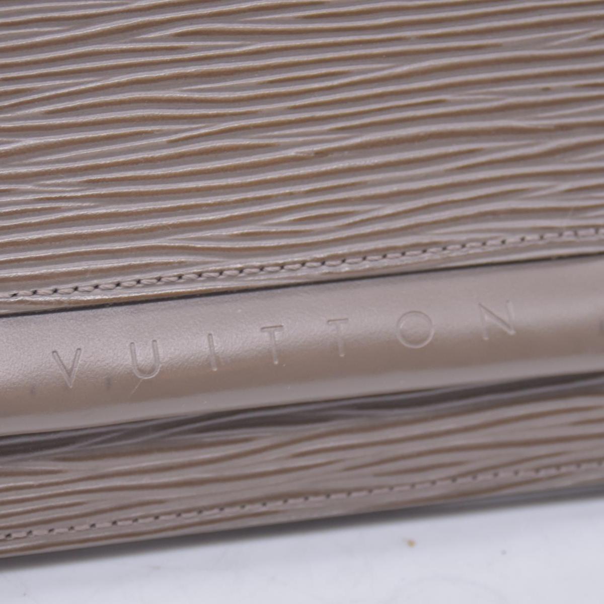 $795 Louis Vuitton Beige Epi Clutch  CONSIGNMENT MI1012 10021049