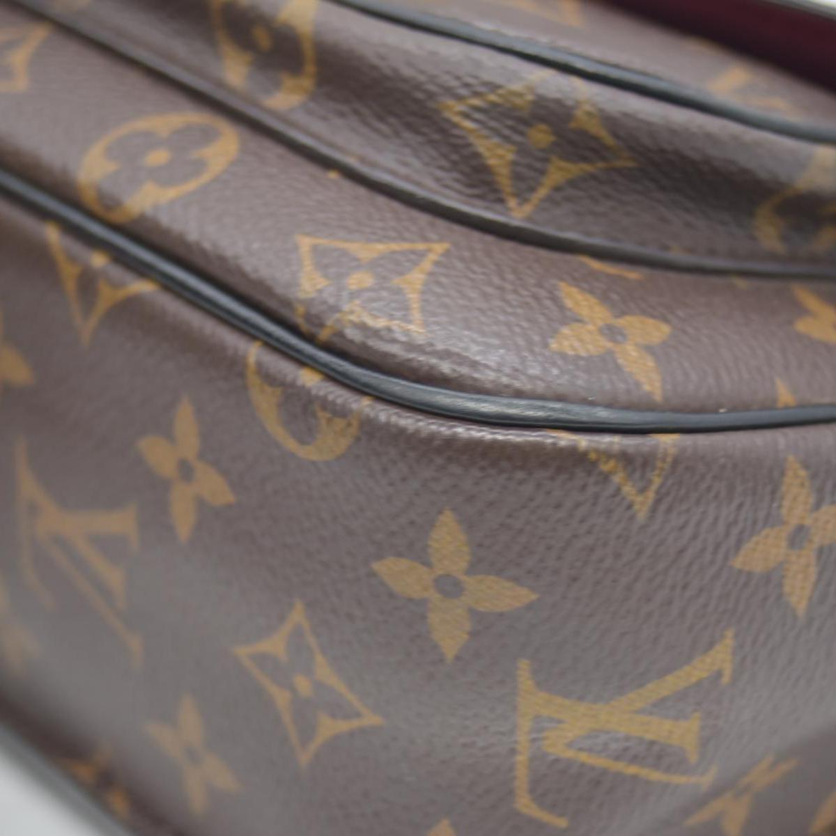 $2570 Louis Vuitton Monogram Passy