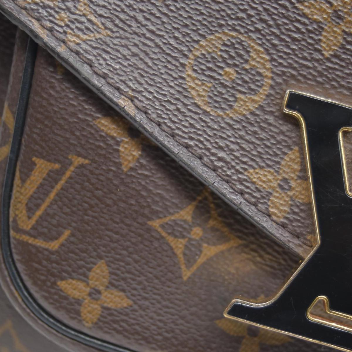 $2570 Louis Vuitton Monogram Passy