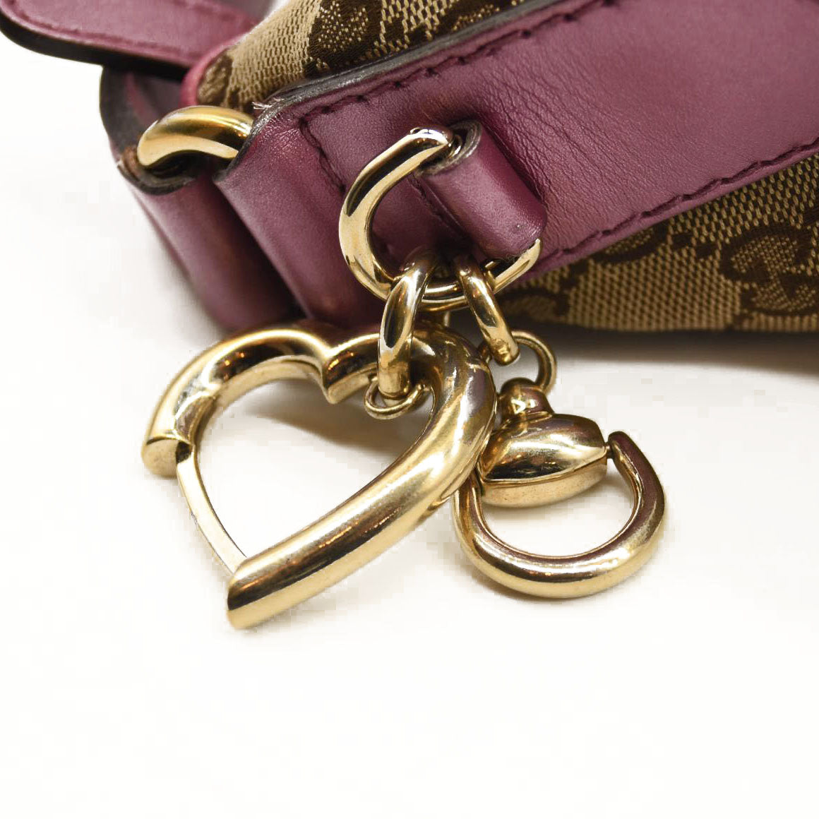 GUCCI GG Canvas Heartbit Small Hobo Bag Pink