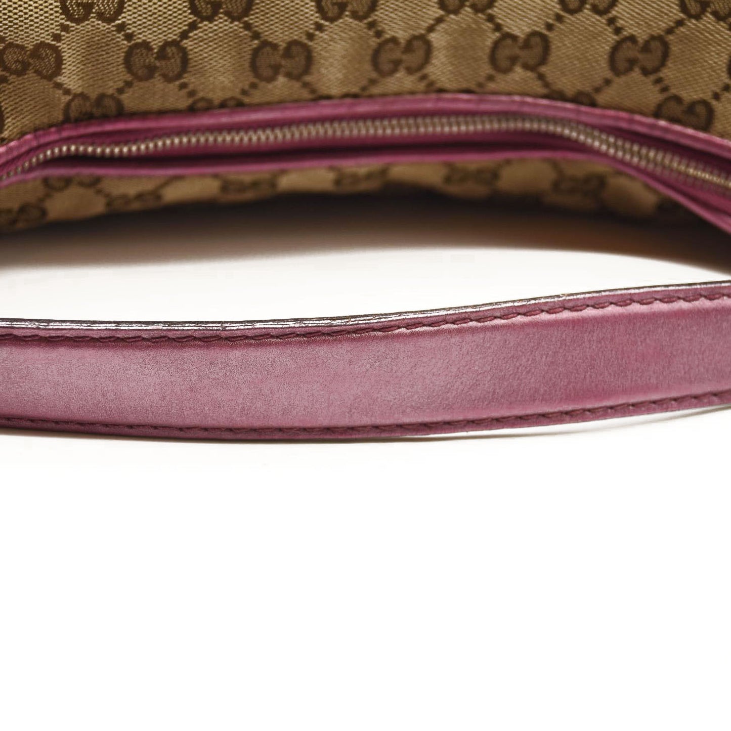 GUCCI GG Canvas Heartbit Small Hobo Bag Pink