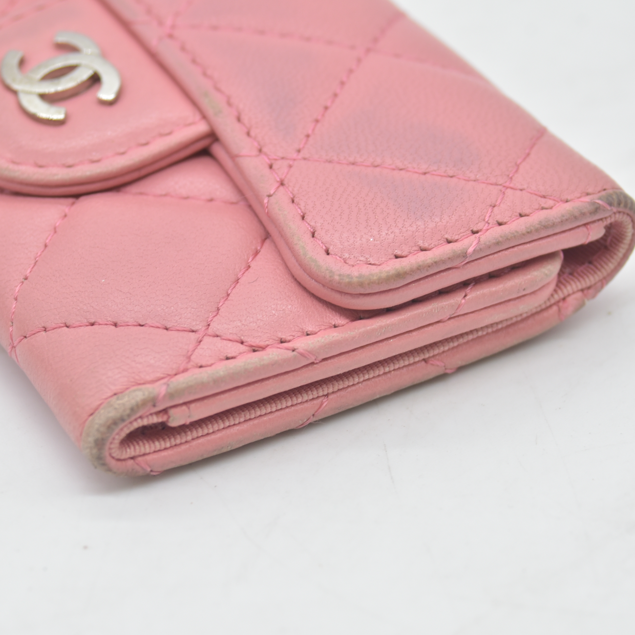 $675 2012 CHANEL Lambskin Quilted 6 Key Holder Pink